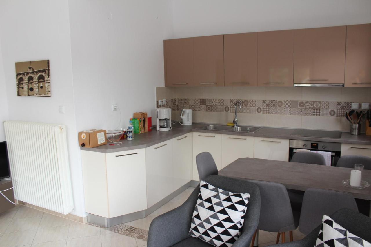 Pares Comfort Apartment Неа-Карвали Экстерьер фото